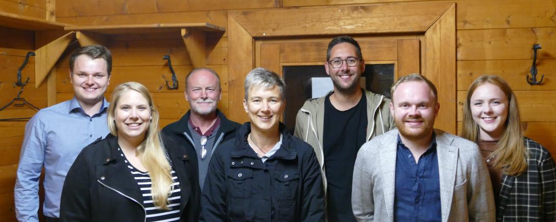 Auf dem Bild sind von links zu sehen: Pascal Löffler, Jenny Wagner, Franz Witka, Alexandra Huber, Christof Simon, Maximilian Pecher und Isabella Pecher. 