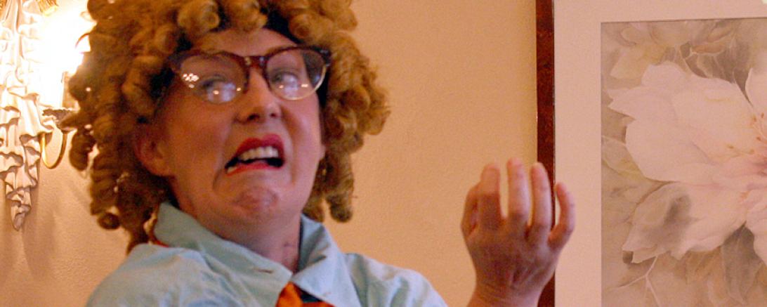 Auf dem Bild zu sehen Constance Debus.