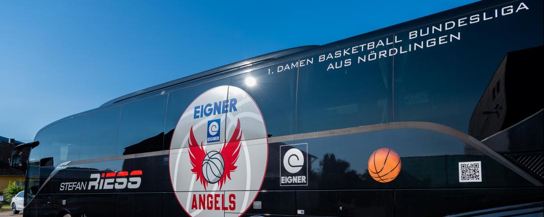 Auf dem Bild sieht man den neuen Mannschaftsbus der Eigner Angels.