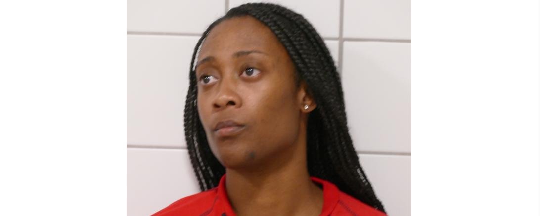 Auf dem Bild zu sehen Asha Thomas.