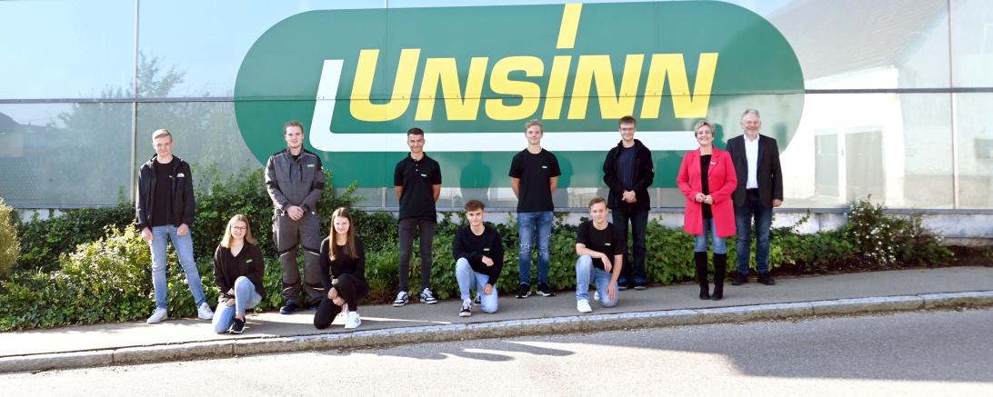 Insgesamt starten am 1. September zehn neue Auszubildende in ihr erstes Lehrjahr bei Unsinn Fahrzeugtechnik GmbH. 