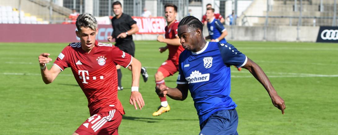 Zugang Fadhel Morou im Laufduell mit Nick Salhamidzic Copado