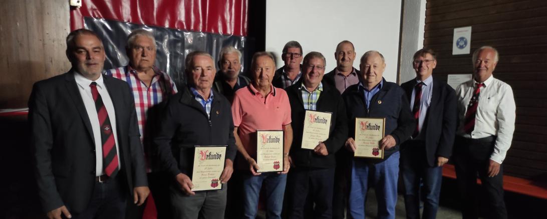 von links nach rechts: Franz Moll, Peter Houben, Franz Birkner, Karl Gayr, Roland Bayer, Hans Kränzler, Jürgen Baier, Klaus Miller, Rudolf Rößle, Stefan Rößle, Bernhard Wanzl