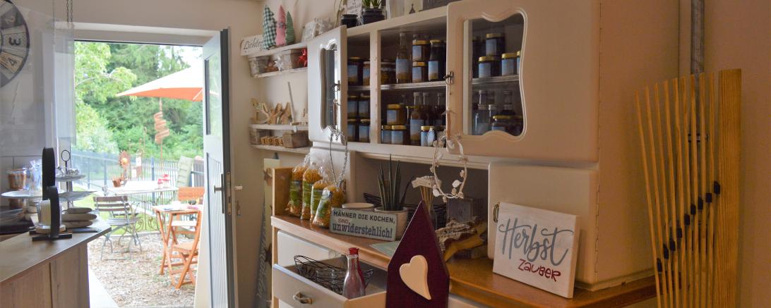 Auf dem Bild sieht man das Café Romy in Amerbach.