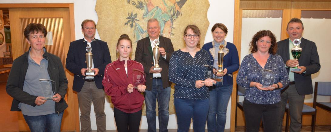 Die Siegerinnen des 46. Gaudamenschießens. 