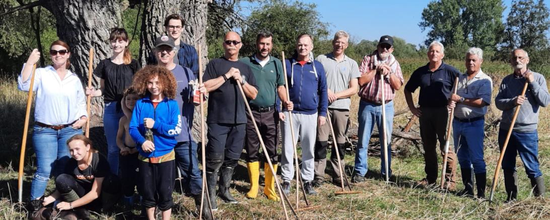 Gruppenfoto der Helfer*innen 