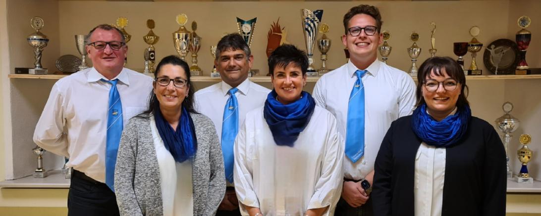 Auf den Bild sieht man die wiedergewählte Vorstandschaft.