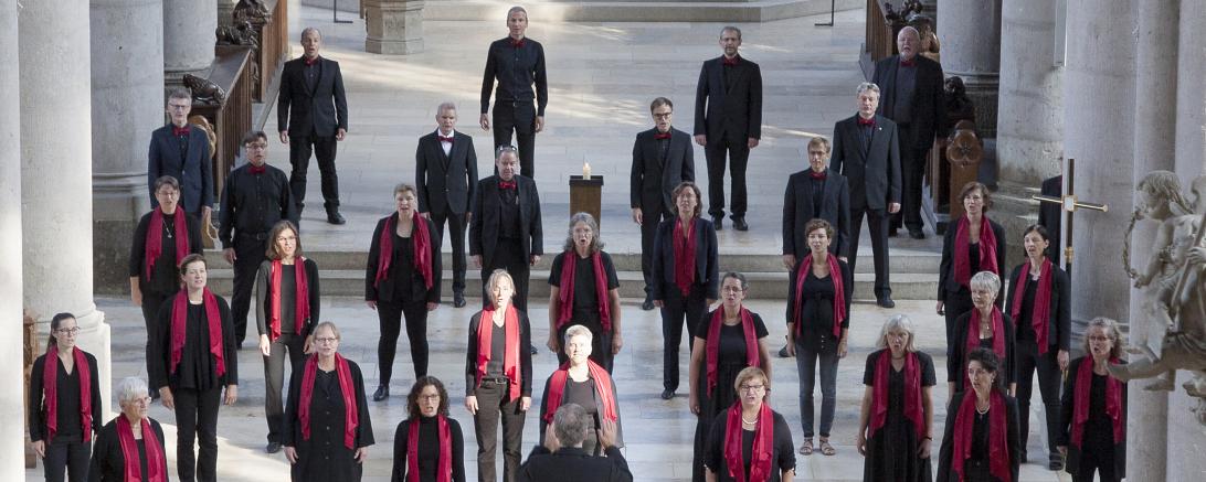 Auf dem Bild sieht man den Kammerchor St. Georg