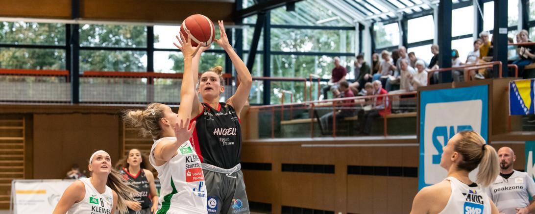 Eine erneut kämpferisch hervorragende Kapitänin Sami Hill konnte die erste Saisonniederlage ihres Teams beim Meister in Keltern nicht verhindern.