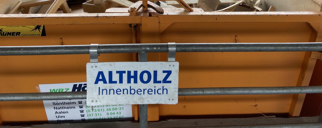 Altholz Innenbereich am Recyclinghof.