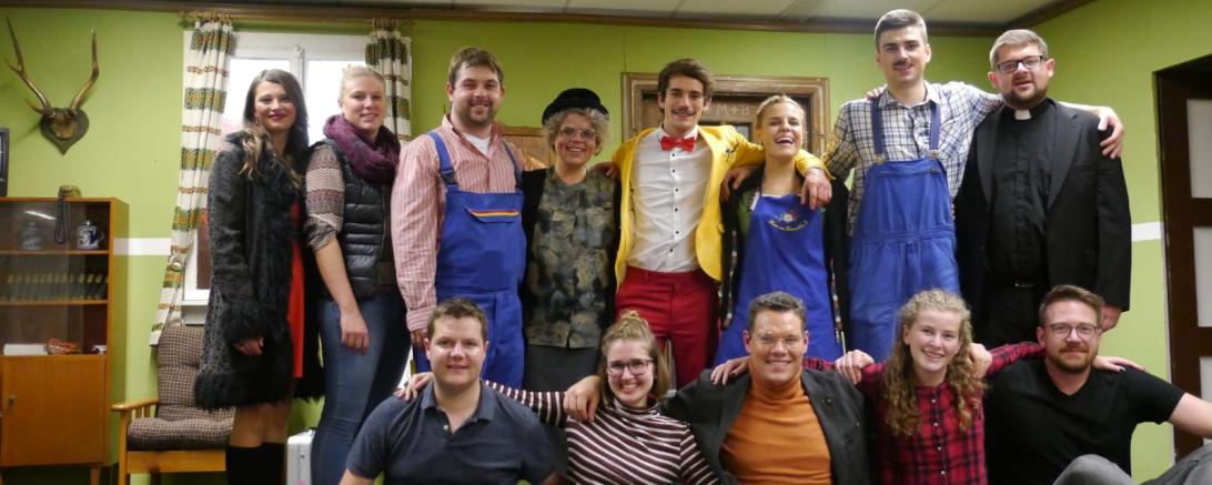 Die Theatergruppe Bäumenheim. 