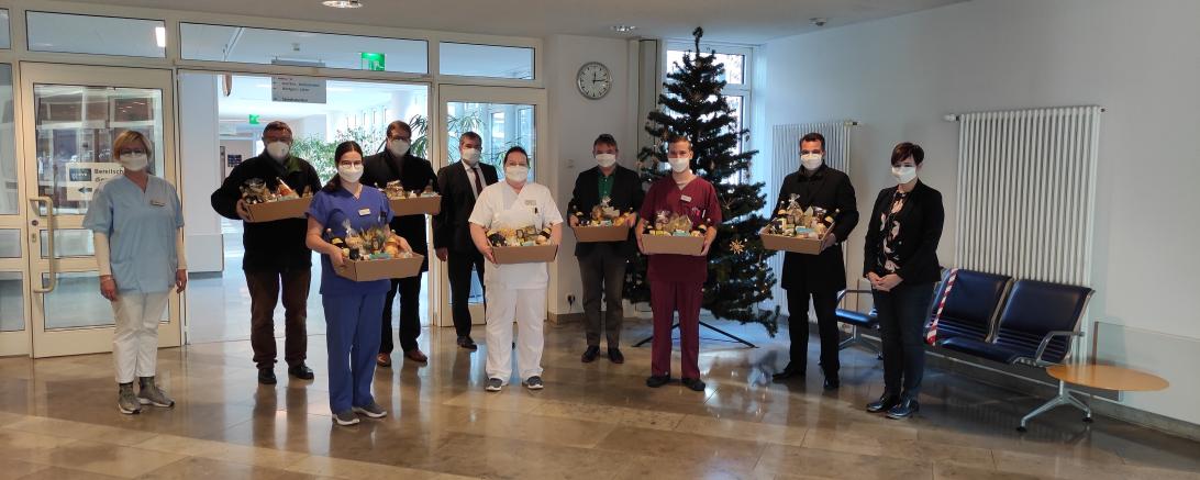 Das Bild zeigt Bärbel Stahl, BM Josef  Reichensberger, Tina Meyer, BM Michael Bosse, Jürgen Busse, Martina Kolb, BM Albert Riedelsheimer, Tim Schober und OB Jürgen Sorré.