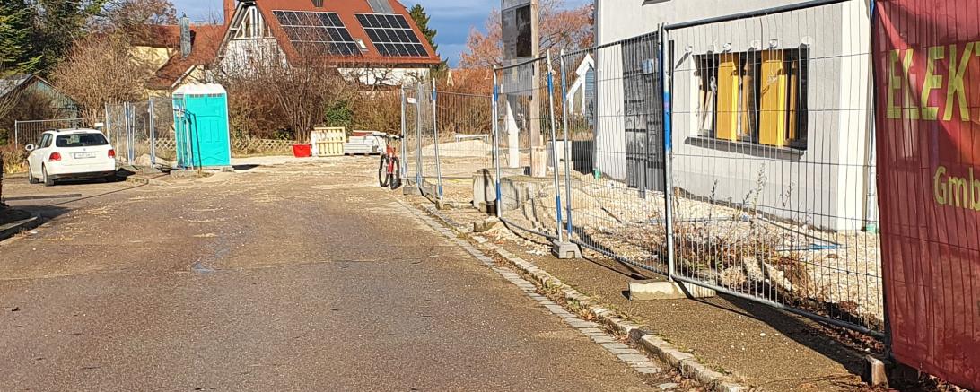 Die Kolpingstraße beim neu gebauten Kindergarten "St. Michael" in Nördlingen wird ausgebaut.