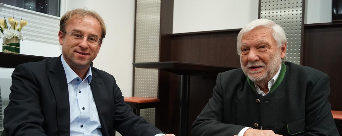 Gute Gespräche haben MdL Wolfgang Fackler (links) und Dr. Jakob Berger in den vergangenen Wochen geführt. Mit Erfolg: Der Hausarzt wird eine Praxis in Wemding eröffnen. 