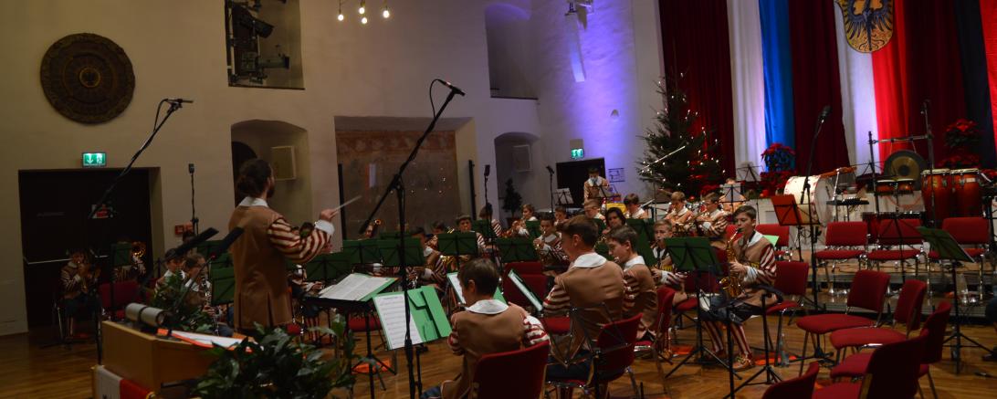 Auf dem Bild ist die Knabenkapelle Nördlingen zu sehen.