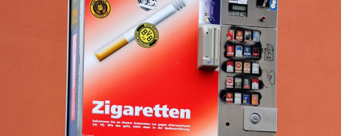 Zigarettenautomat. 