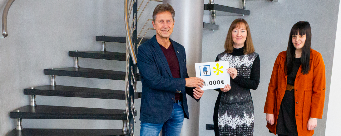 Auf den Bild zu sehen ist v. l. Martin Oberman, Jessica Kress, Martiella Göpfert.