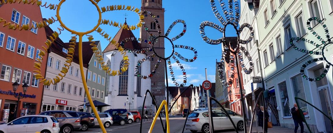 Das Bild zeigt die Reichsstraße in Donauwörth