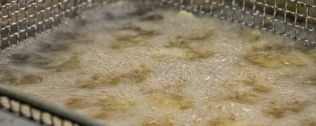 Fett in einer Friteuse