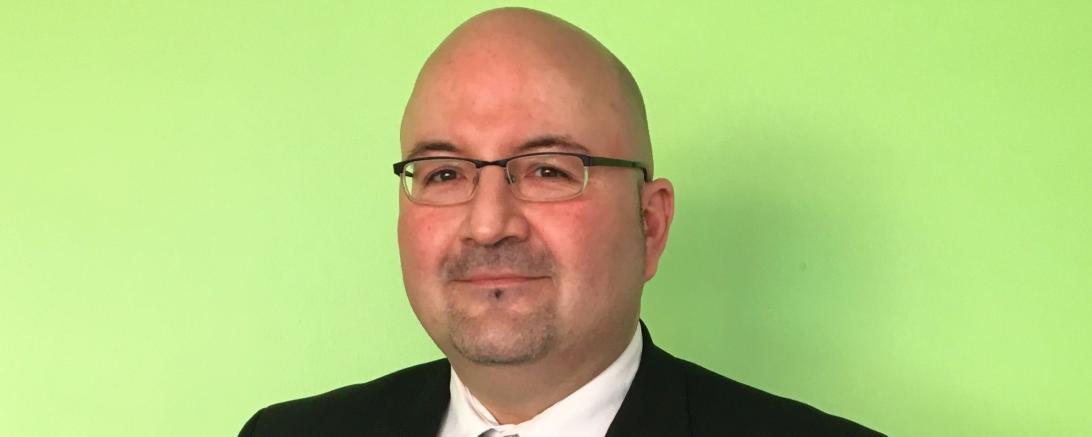 Auf dem Bild ist Thomas Hügele zu sehen.