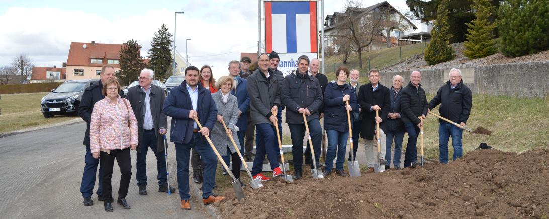 Spatenstich zum Ausbau der Kreisstraße DON 37 