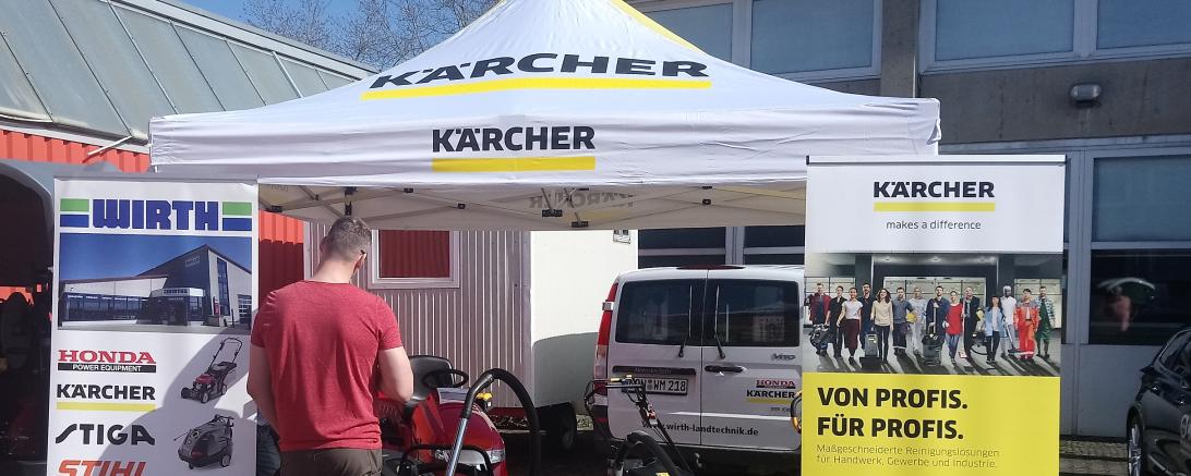 Das Bild zeigt einen Stand eines Betriebs an den Handwerkertagen