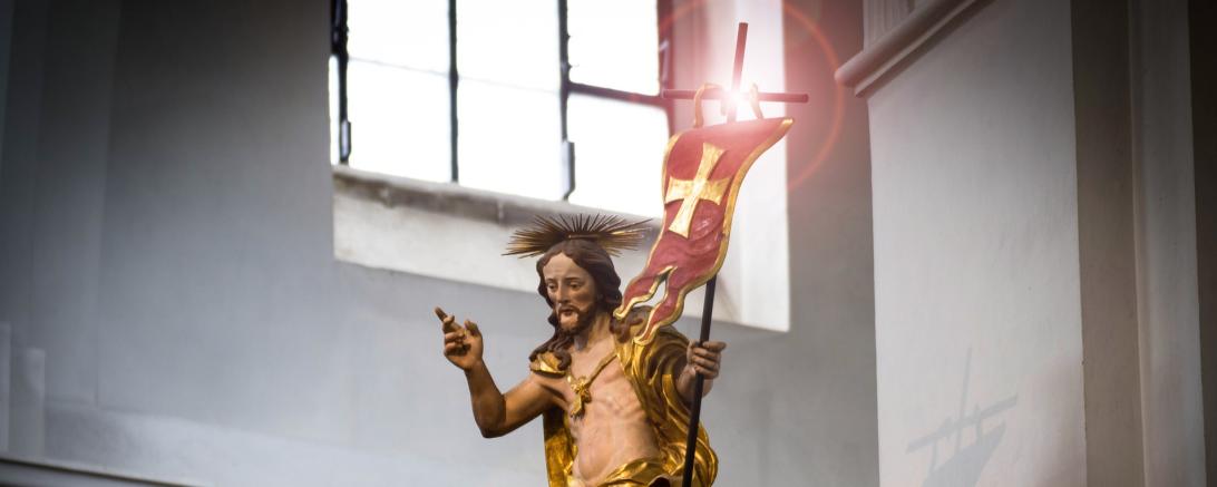 Das Bild zeigt Jesus am Kreuz