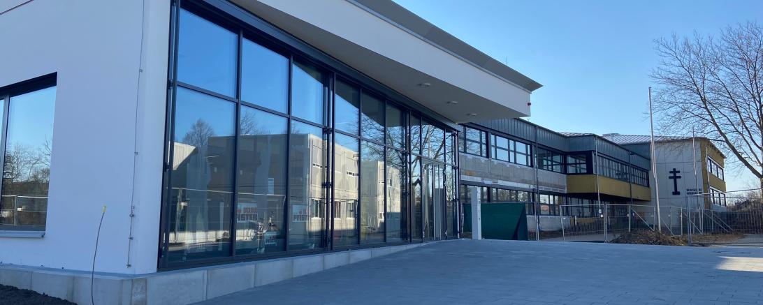 Der Neubau der Realschule Heilig Kreuz in Donauwörth. 