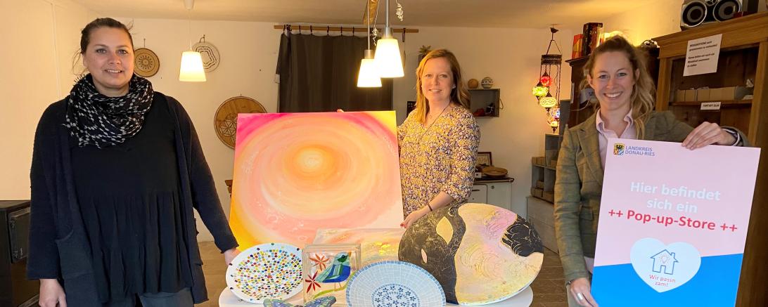 Das Bild zeigt die Inhaberin Katherina Veninga, Ideengeberin Adina Steiner und Barbara Wunder.