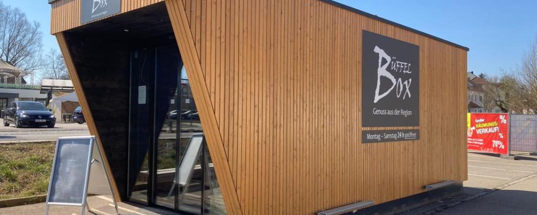 Noch steht die Büffelbox in Wertingen. Bald soll sie aber nach Bäumenheim umziehen. 
