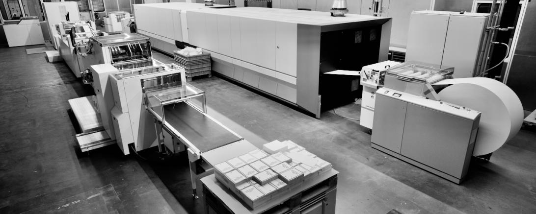 Zu sehen ist die neue Digitaldruckanlage der Firma C.H. Beck.
