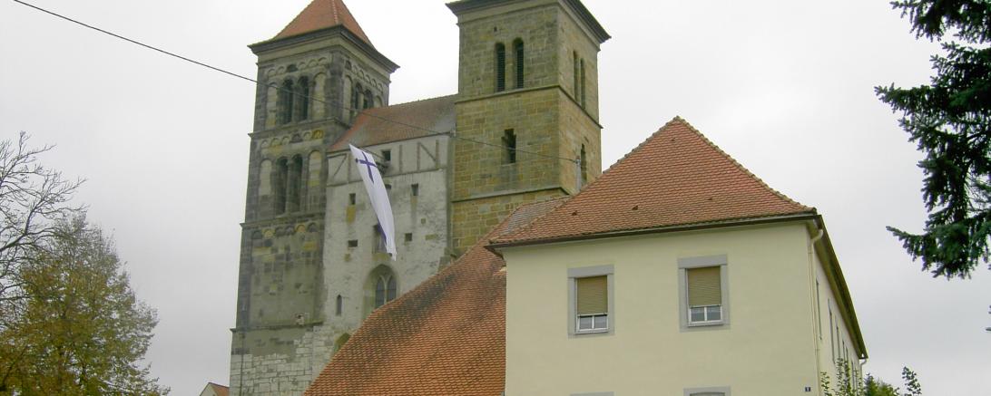 Zu sehen ist das Prälatur Auhausen.