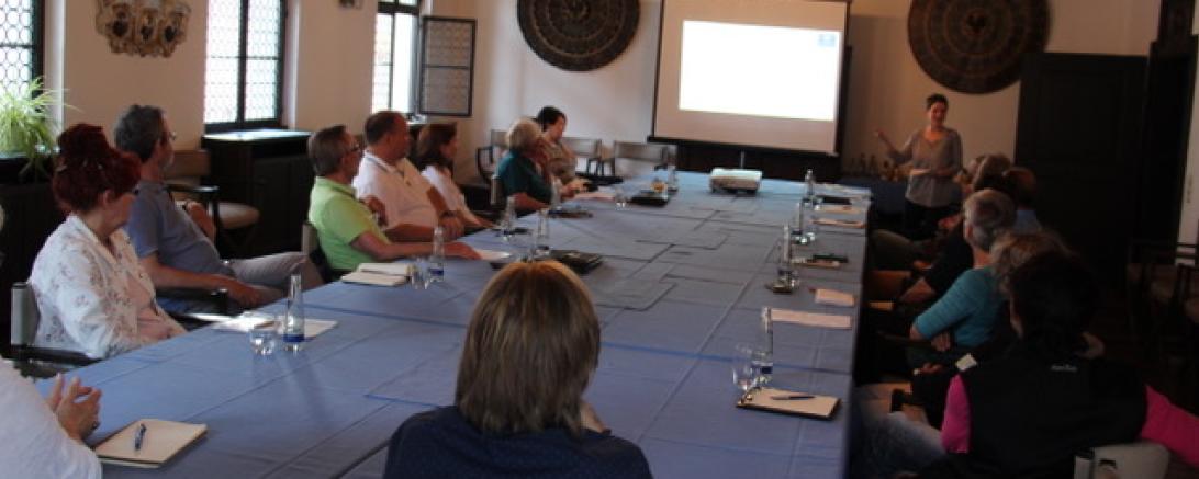 Treffen der Digitallotsen in der Bundesstube. 