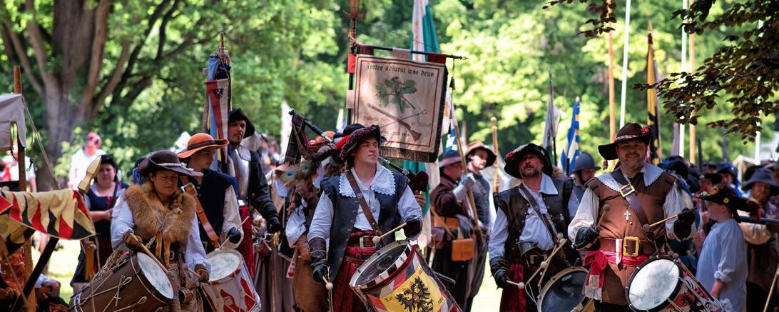 Das Bild zeigt die Landsknechttrommler.