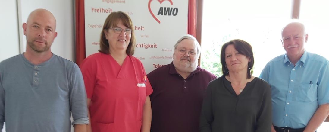 Das Bild zeigt (von links nach rechts): ehem. Heimleiter Stefan Hintermayr, Pflegedienstleiterin Regina Cabrales, stv. AWO- Verwaltungsratsvorsitzender Heiner Kopriwa, neue Leiterin des AWO-Seniorenheims 