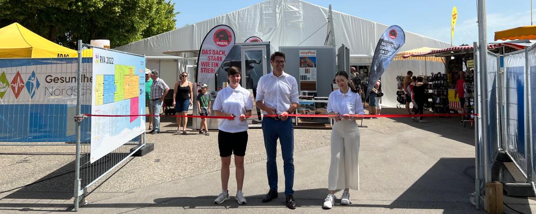 Das Bild zeigt die Eröffnung der RVA.