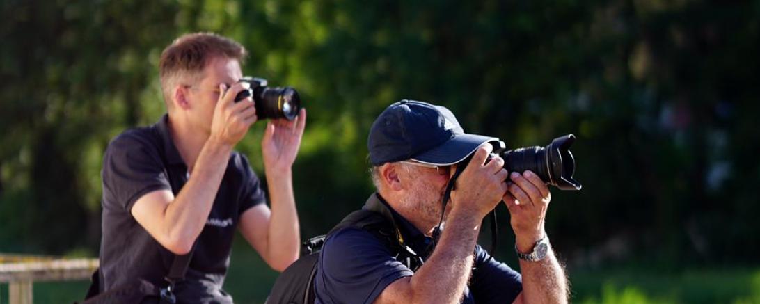 Fotgrafen auf der Brücke in Harburg