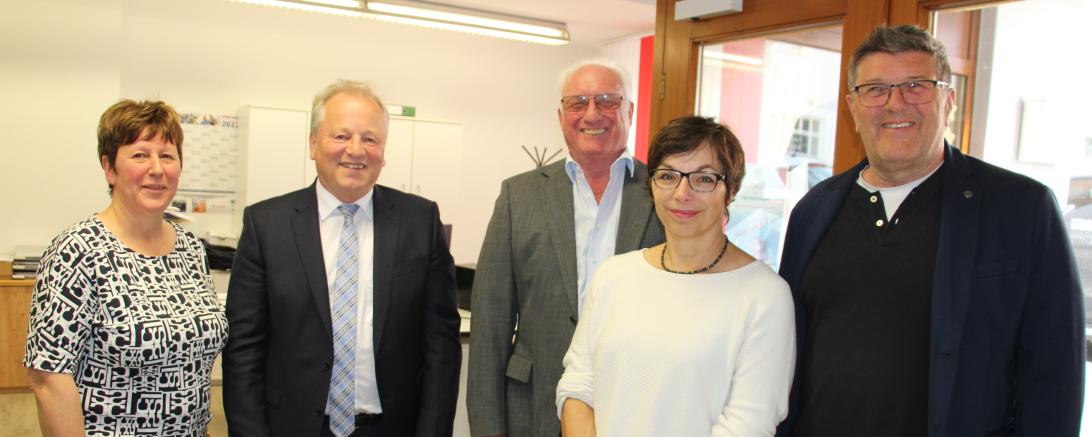 Das Bild zeigt von links Traudl Bauer, Wolfgang Winter, Helmut Beyschlag, Annette Zittrell und Norbert Ziegler
