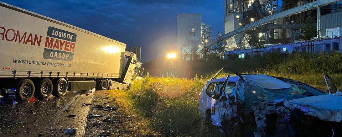 Verkehrsunfall auf der B 25 bei Harburg. 