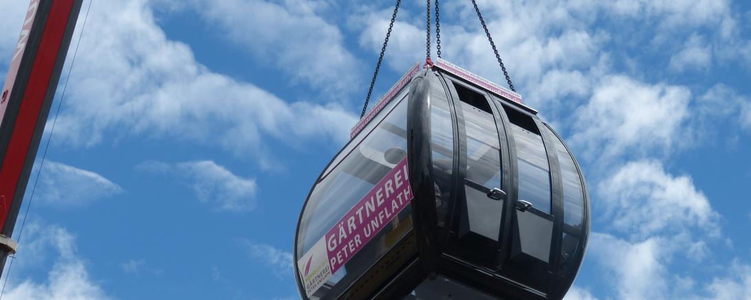 Das Bild zeigt die Gondel der Gewerbeschau Wemding.