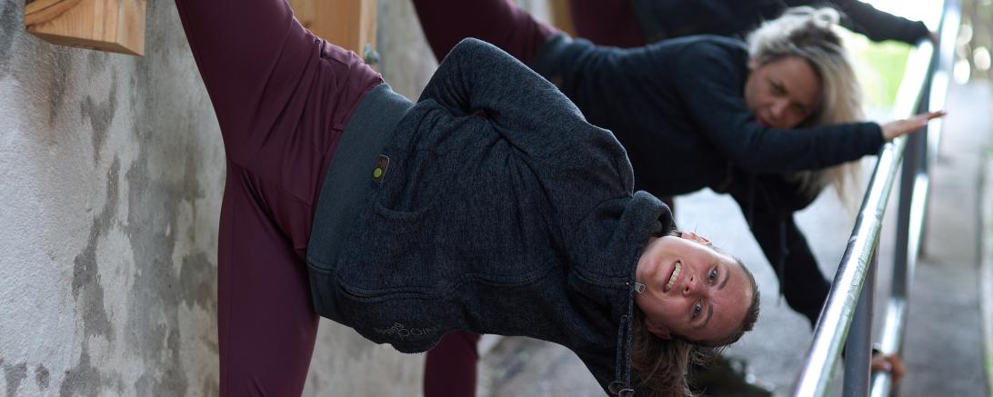 Das Bild zeigt die drei Tänzerinnen von Urban Flow.