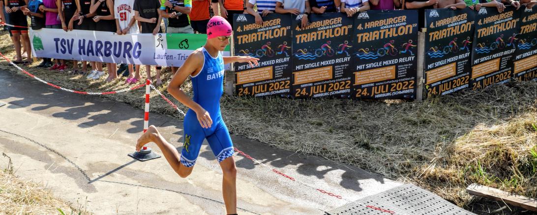 Stadionstimmung beim Harburger Triathlon. 