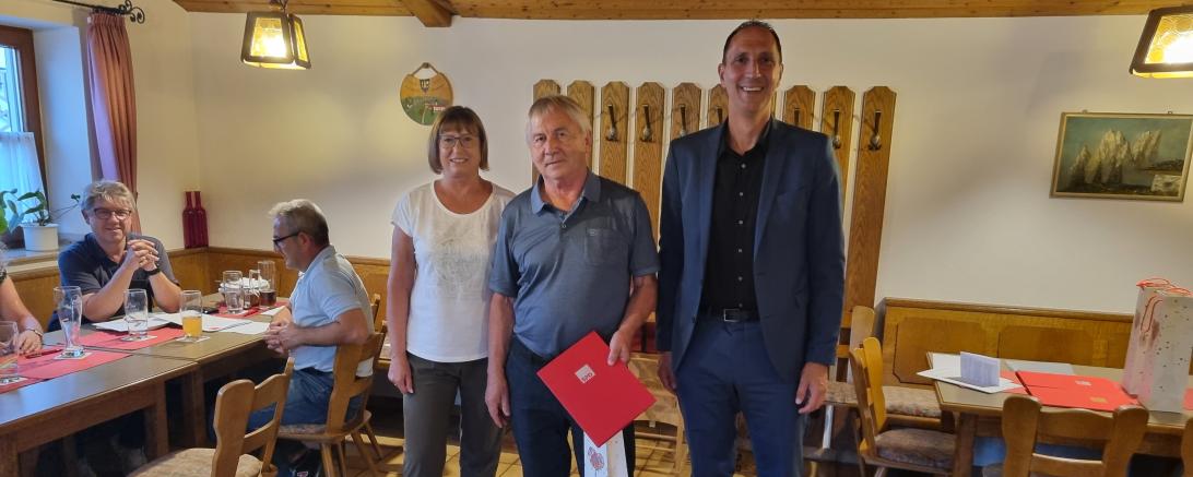 Das Bild zeigt das geehrte Mitglied Oskar Köhnlein.