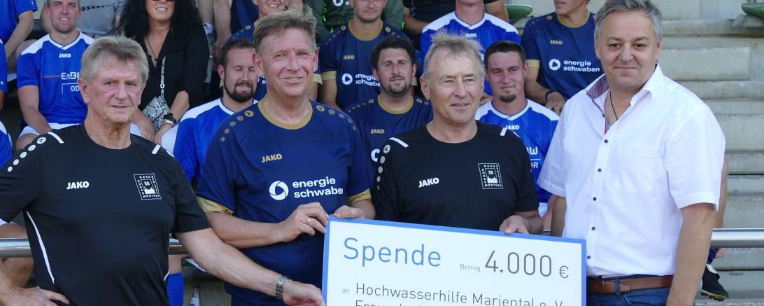 Auf dem Bild von links nach rechts: Bruno Kleebauer Mondspritzer, Landrat Stefan Rößle, Leo Anzenhofer Mondspritzer,  Sebastian Maier Vorstand EnBW/ODR