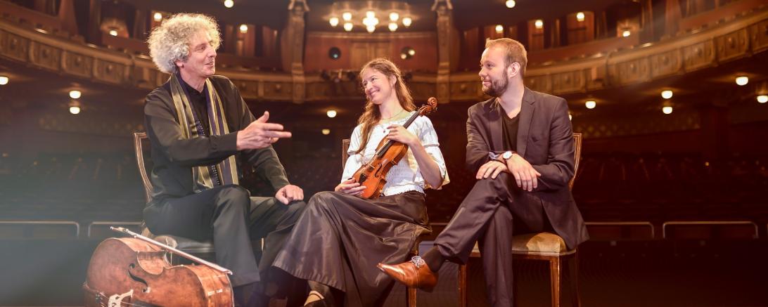 Das Bild zeigt das Trio Parnassus.