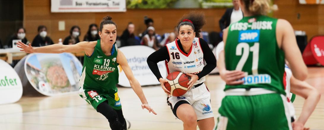 So konzentriert und fokussiert wie Anissa Pounds (Bildmitte beim Spiel gegen Keltern letzte Saison) möchten Fans und Verantwortliche das Eigner Angels Team am kommenden Wochenende beim Angels-Cup in der Hermann– Keßle –Halle sehen. 