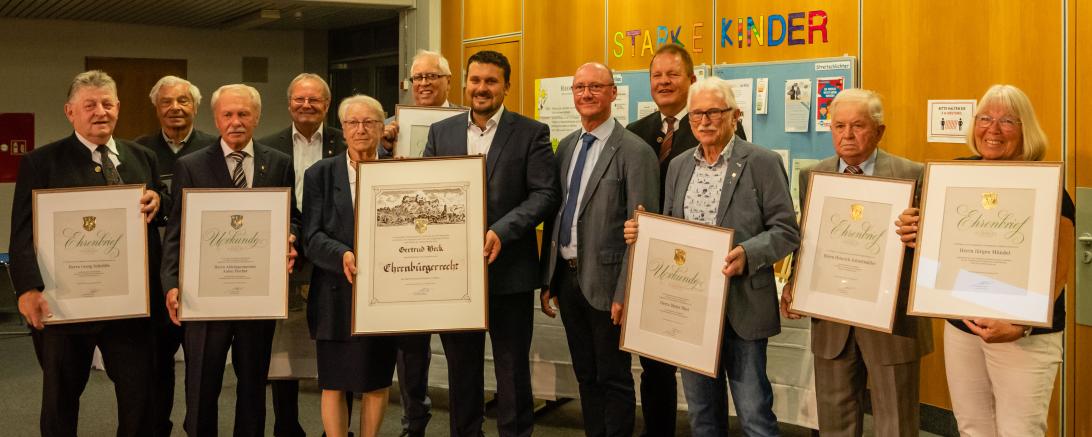 Ehrung für verdiente Bürger*innen: Die Stadt Harburg bedankte sich mit einem Festakt am vergangenen Donnerstag. 
