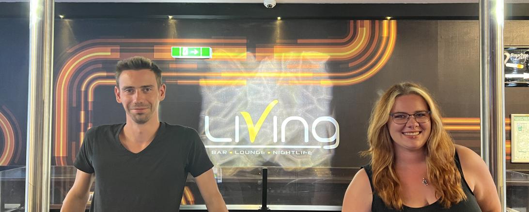 Celina Sauerland (rechts) und Sam Mack führen ab sofort das Living in Nördlingen. 