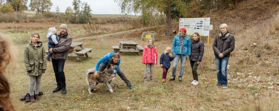 Unterwegs auf dem Lehrpfad der Geotope Klosterberg. 