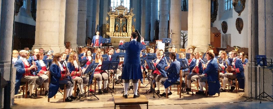 Das Bild zeigt die Stadtkapelle Nördlingen.